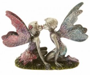 Pewter kissing Fairies2